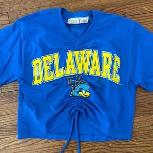 University of Delaware tee. Size small